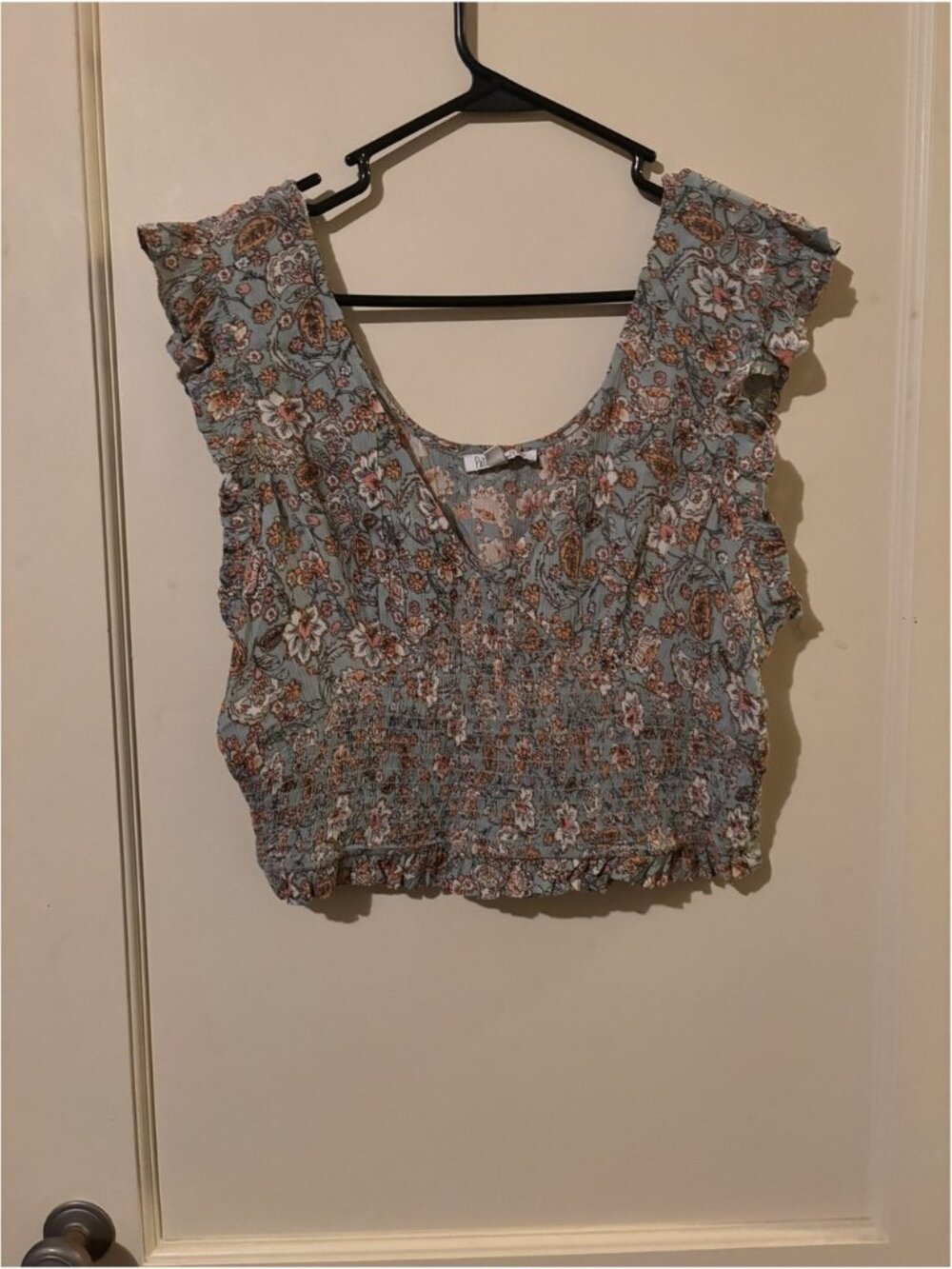 Patrons of Peace Floral Ruffle Sleeve Crop Top Large